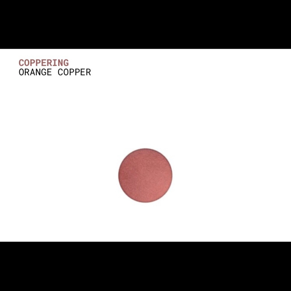 New, unused single MAC eyeshadow “Coppering”